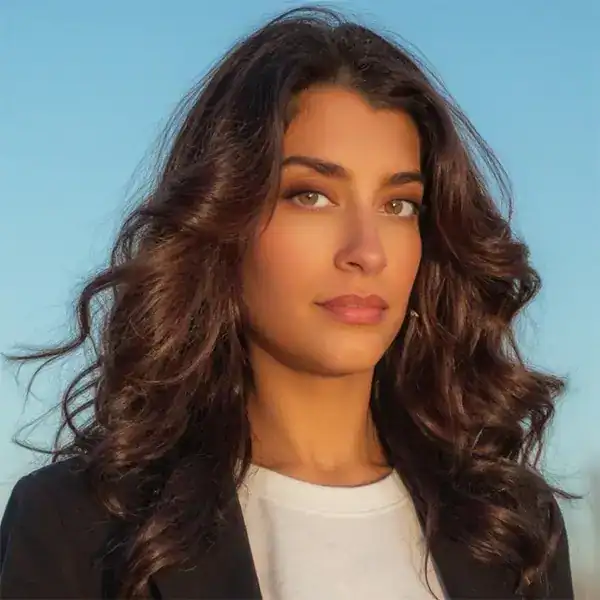 Headshot of Amanda Informed