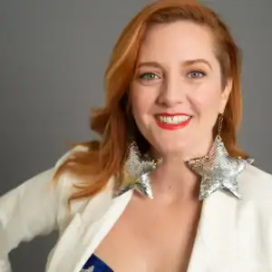 Headshot of Becky Bullard