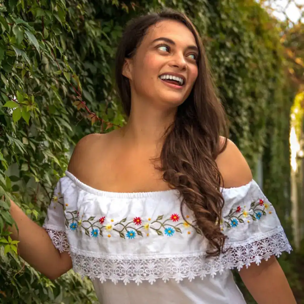 Headshot of Jen Ruiz