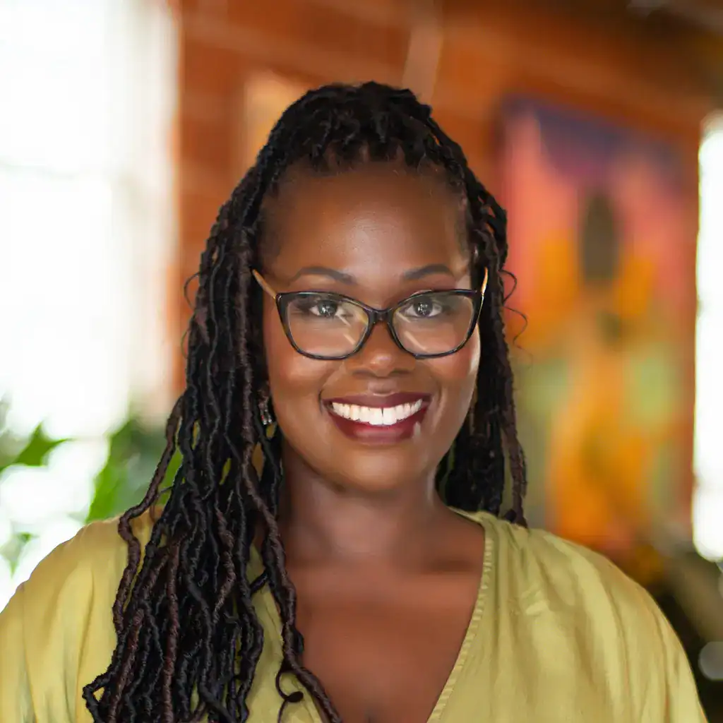 Headshot of Kahja Elliott