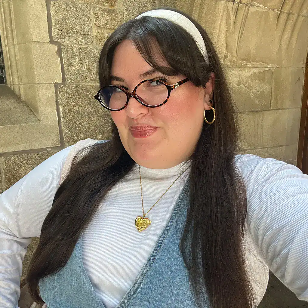 Headshot of Mollie Daniela